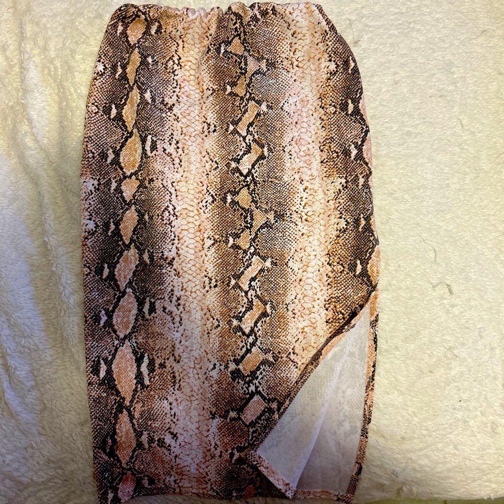 Snakeskin Pattern Stretchy Skirt